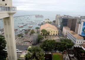 Frente fria provoca chuvas acima da média e deixa Salvador em alerta