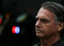 PL suspende atividades partidárias e salário de Jair Bolsonaro