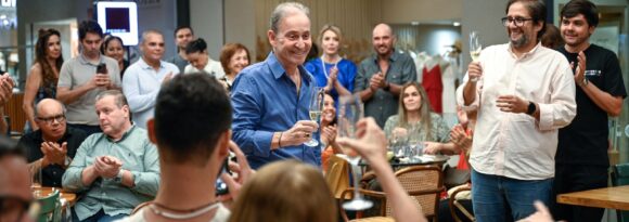 Antonio Gatto lança autobiografia “História de um Gatto” no Pereira Café