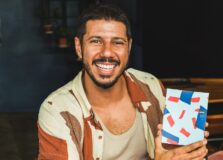 Daniel Farias lança novo livro e transforma o Rio Vermelho em território-poético