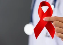 Anvisa aprova medicamento com injeção semestral para prevenção do HIV