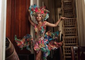 Camila Pintaga é anunciada como Rainha de Baile de Carnaval, no Rio de Janeiro