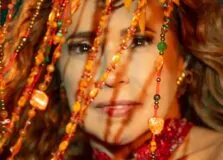 Daniela Mercury participa da gravação de samba-enredo que concorre a hino da Mangueira para 2027