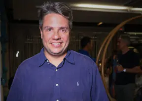 Bye-bye verão! Rafa Cal faz retrospectiva da alta estação da Oquei Entretenimento