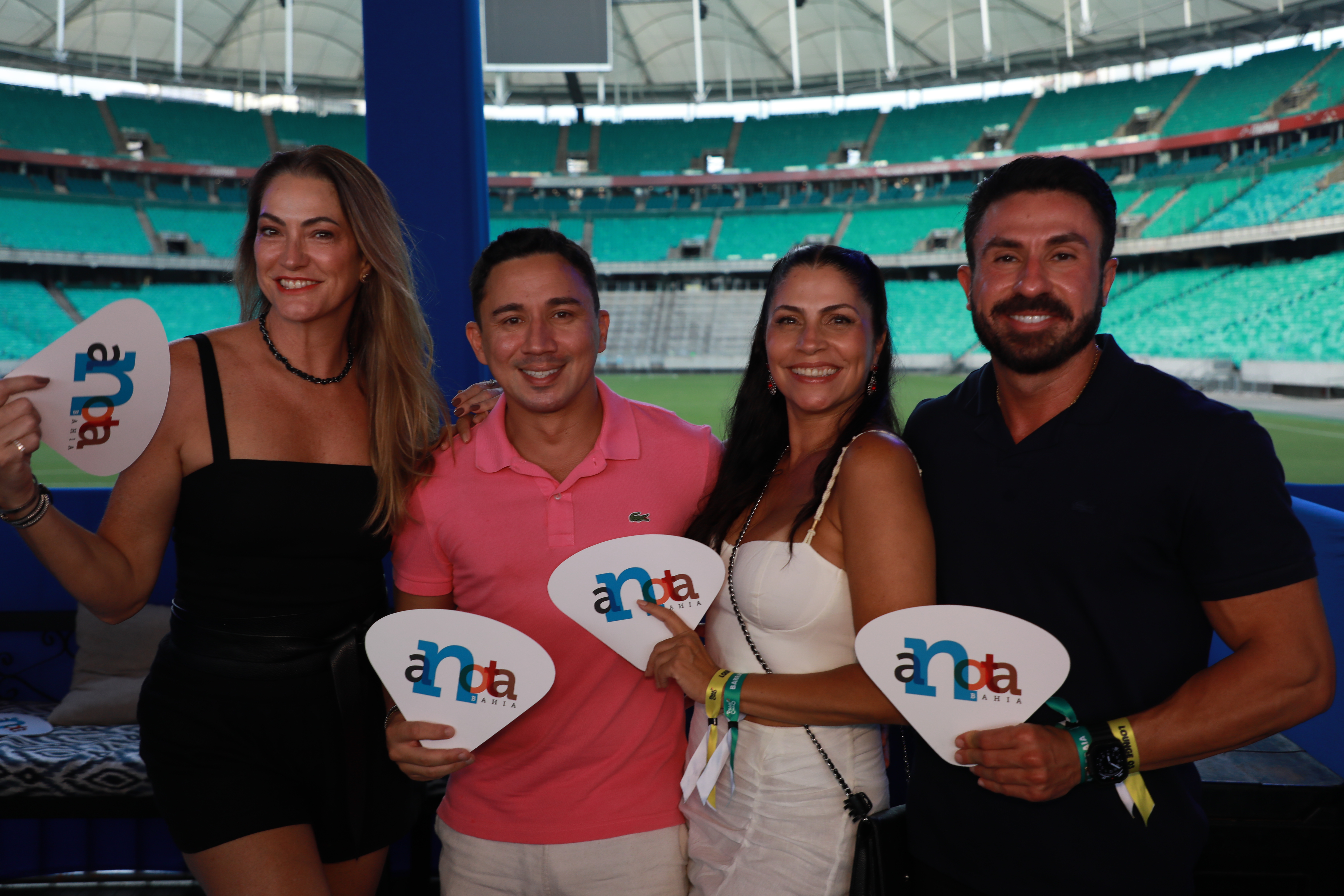 Paula Mott, Tamyr Mota, Paty Kelly e Renato Trindade