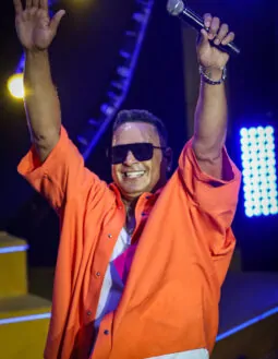 Xanddy Harmonia inicia mês de maio com agenda em micaretas pelo país