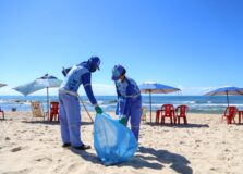 Limpurb promove ação de conscientização ambiental na Praia da Barra neste sábado