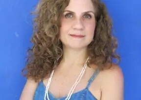 Maria João Amado, neta de Jorge Amado, lança livro infantil em Salvador