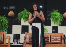 Rachel Maia conduz encontro sobre negócios e impacto em Salvador