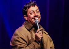 Renato Albani leva stand-up a Vitória da Conquista nesta sexta-feira
