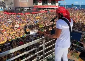 40 anos de Camaleão! Bell Marques celebra trajetória do Bloco, com desfile no Barra-Ondina