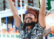 Bell Marques enfrenta maratona de mais de 40 horas no Carnaval de Salvador