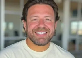 Bye-bye verão! Wagner Miau celebra aumento de patamar do Camarote Ondina