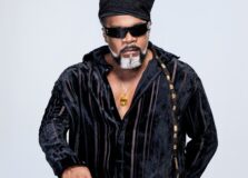 Carlinhos Brown apresenta novidades e para o Carnaval. Veja detalhes!