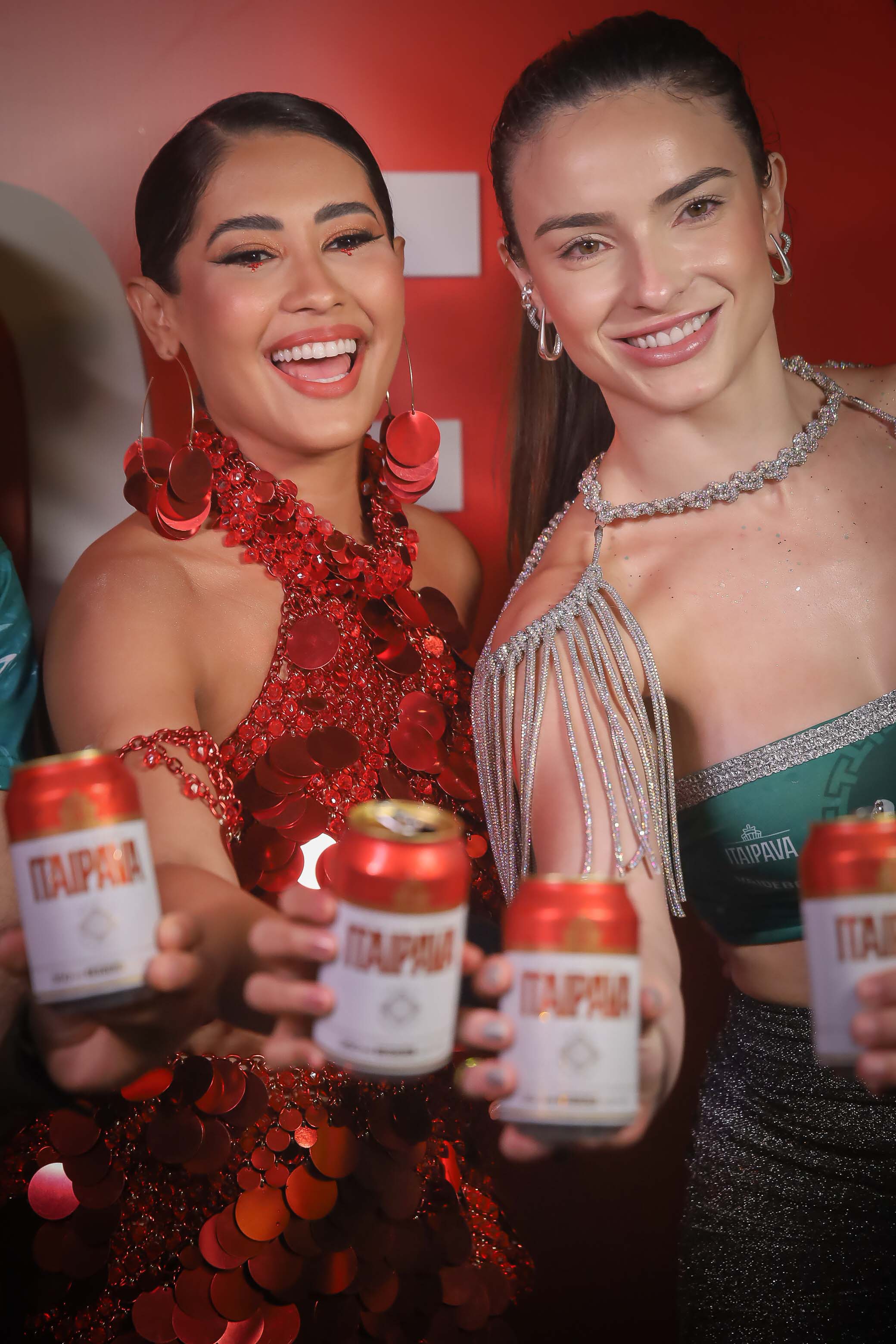 Thaynara OG e Bárbara Vilela