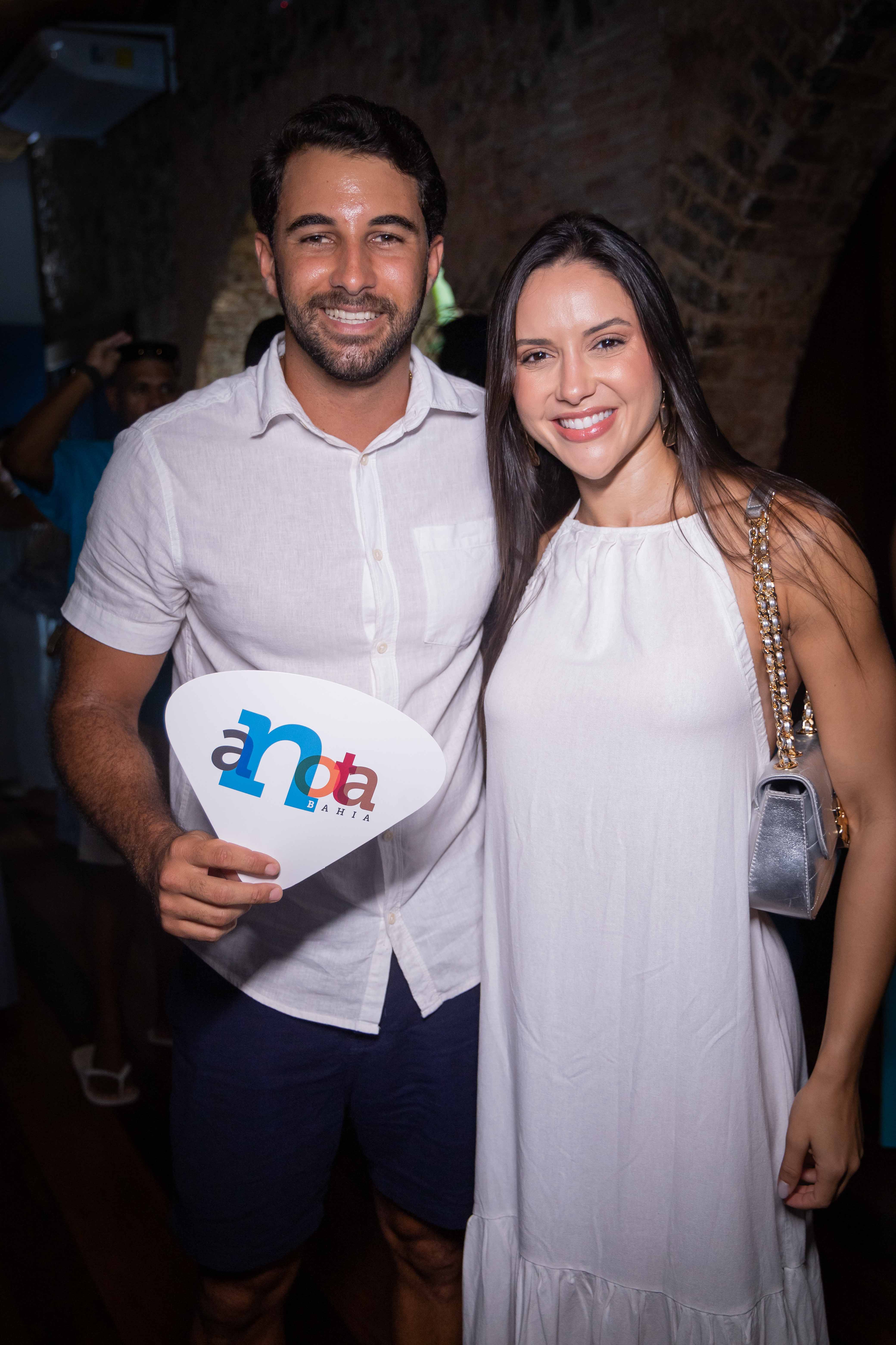 Hugo Leonardo e Aline Almeida