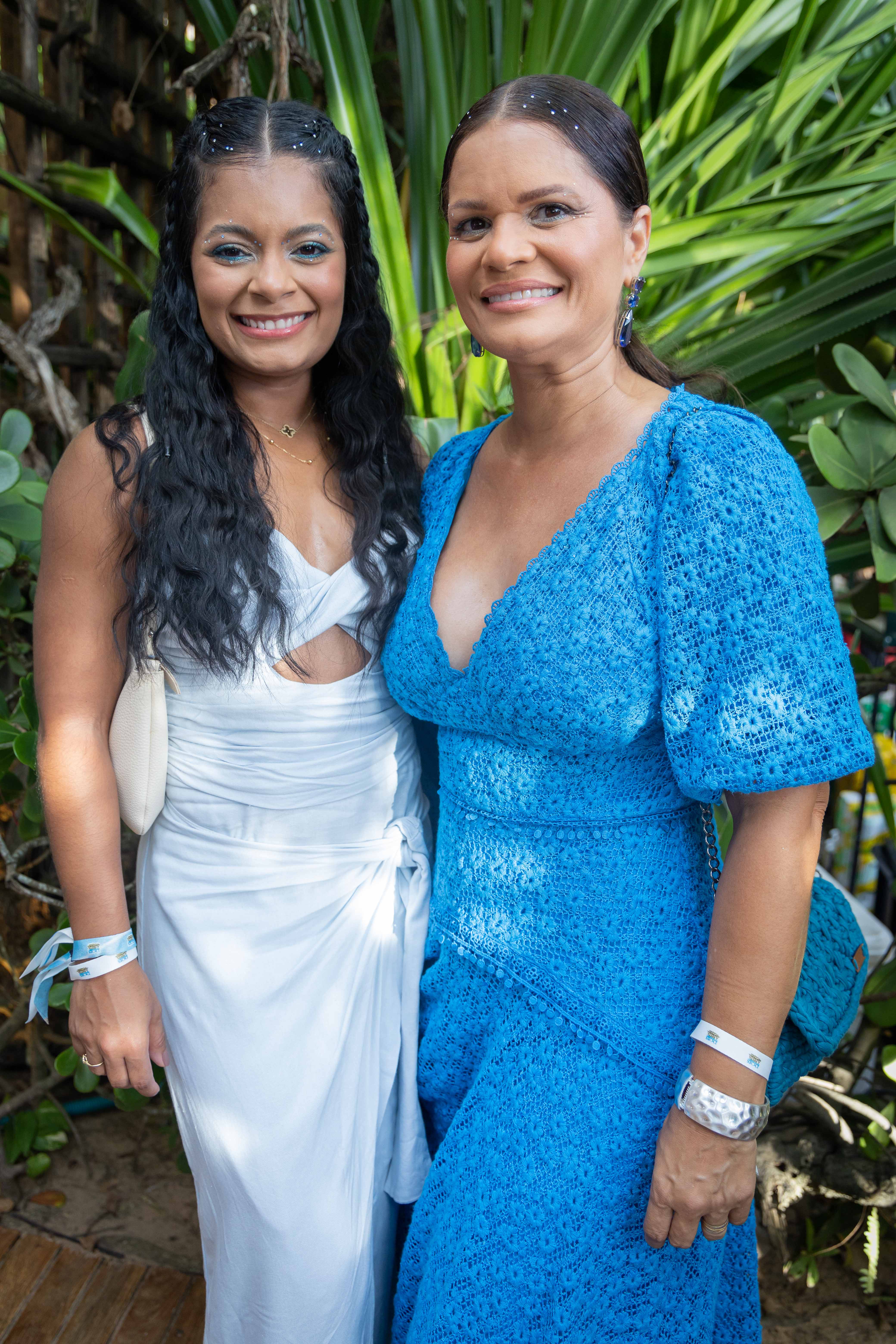 Julia Pires e Simone Pedrett