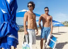 Gefferson Vila Nova apresenta coleção inspirada no mar e na boemia do Rio Vermelho