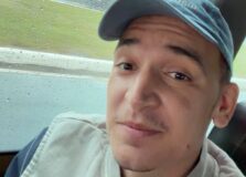 João Gomes inicia processo para tirar CNH na Bahia e chama atenção de fãs