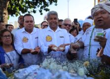 “Momento em que o povo se conecta com a ancestralidade”, diz Jerônimo sobre a Festa de Iemanjá