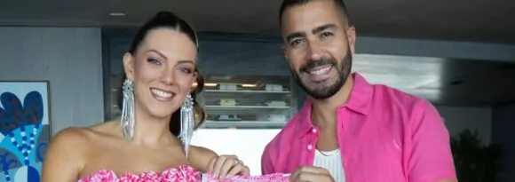 Pati Guerra curte o Carnaval com abadá em homenagem à filha