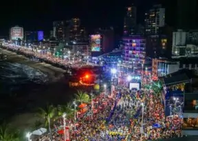 Segundo dia do Carnaval de Salvador reúne grandes atrações nos circuitos oficiais. Confira!