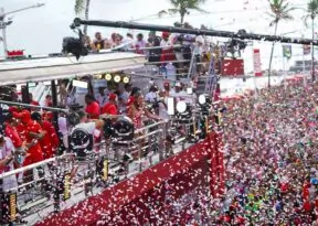 Último dia de Carnaval em Salvador terá grandes nomes nos circuitos. Confira a programação!