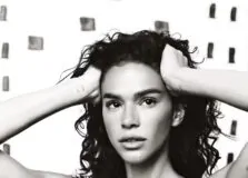 Em entrevista para Vogue Brasil, Bruna Marquezine fala sobre relação com Wagner Moura
