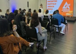 Encontro em Salvador discute relações governamentais e cenário eleitoral