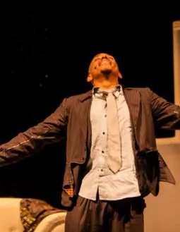 Espetáculo ‘Namíbia, Não!’ no Teatro SESC Casa do Comércio