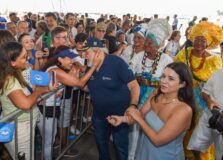 Fotos –  Aleixo Belov é recebido com honras em Salvador após concluir sexta volta ao mundo pela Passagem Nordeste