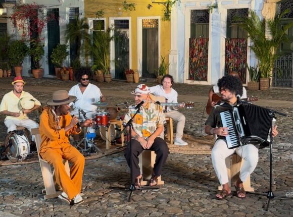 João Gomes, Mestrinho e Jota.pê gravam audiovisual no Pelourinho