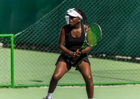 Jovem tenista baiana disputa torneio nacional em São Paulo