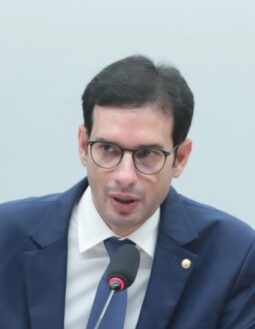 Leo Prates anuncia saída do PDT em meio a ano eleitoral