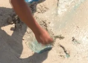 Laudo preliminar do Inema indica presença de cobre e nitrato em praia de Salvador