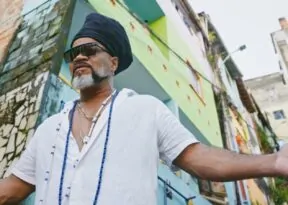Série documental sobre Carlinhos Brown já tem data de estreia na HBO Max. Confira!