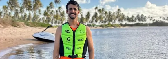Baiano campeão mundial de jet ski freeride retorna a Guarajuba para competição