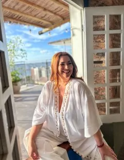 Belô Velloso faz releitura intimista de canções baianas no projeto “Bossa Axé” em Salvador