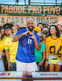 Diggo lança novo audiovisual em celebração ao pagode e à cultura brasileira
