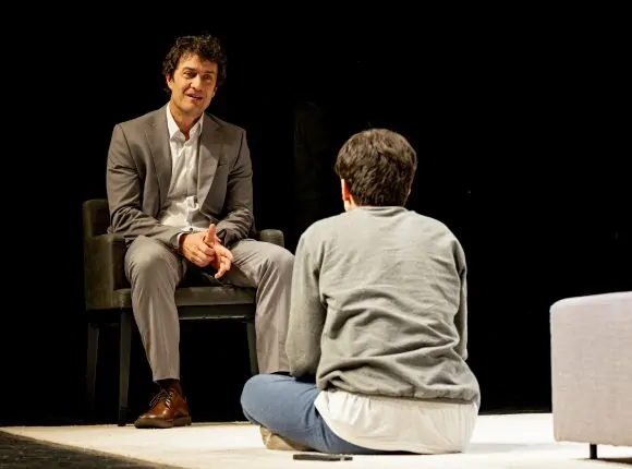 Espetáculo “O Filho” chega a Salvador abordando a complexidade das relações familiares