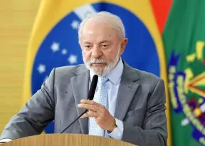 Lula afirma defender redução da maioridade penal para crimes hediondos