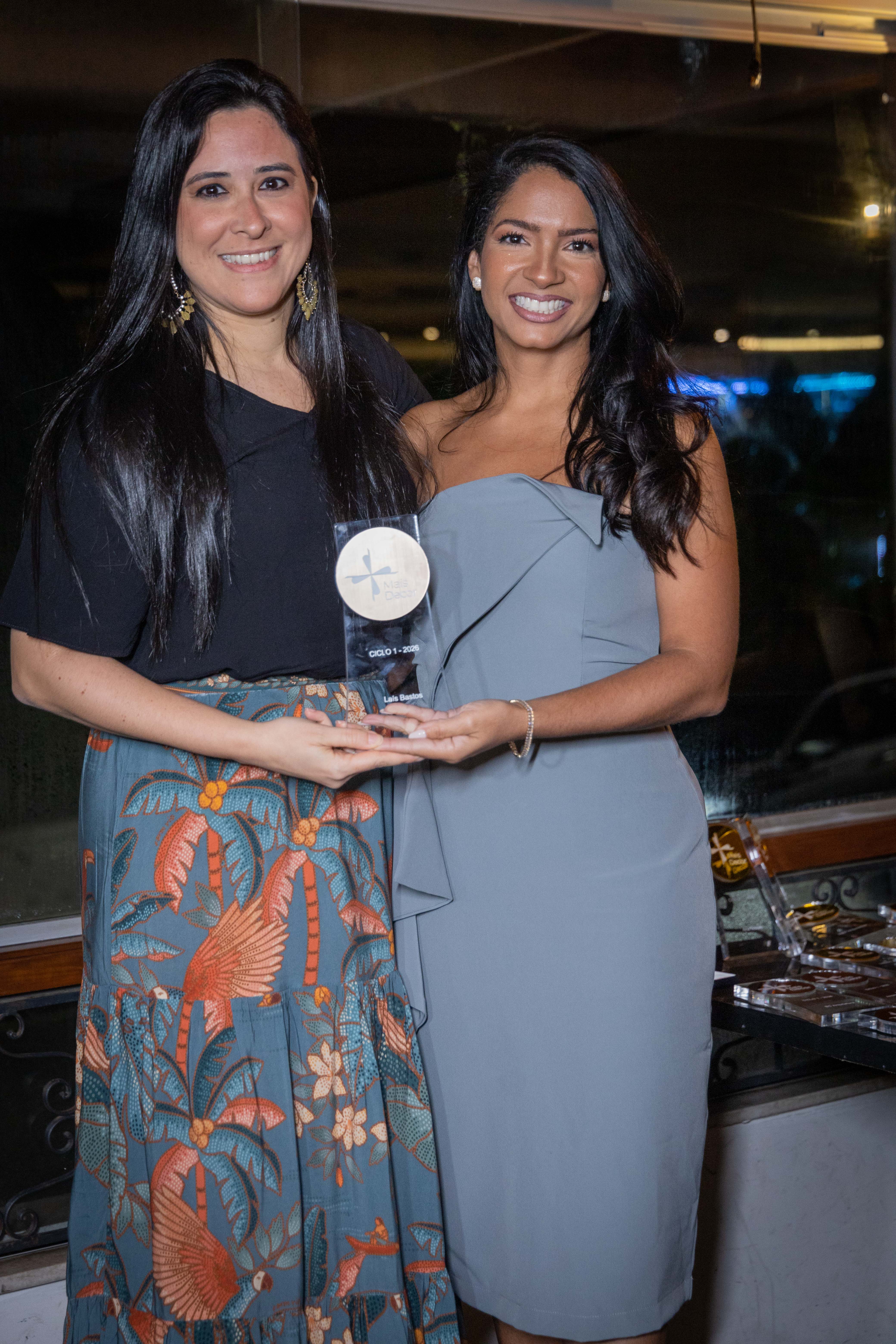 Rouse Nascimento e Camila Oliveira