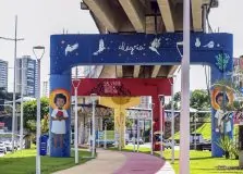 Salvador transforma avenida em galeria de arte a céu aberto com projeto “Pilares da Cidade”