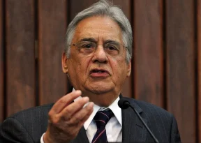 Justiça aprova pedido dos filhos de FHC para interdição do ex-presidente