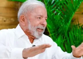 Lula anuncia anulação de leilão da Petrobras sobre gás de cozinha em Salvador