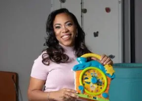 Neuropsicóloga Meire Queirós amplia o olhar sobre o autismo em novo livro