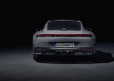 Porsche lidera vendas de carros milionários no Brasil. Confira lista completa!