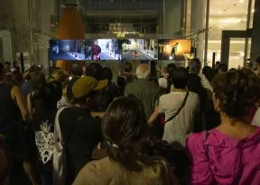 Salvador vira cenário de espetáculo imersivo nas ruas do Centro