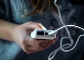 Uso de carregadores portáteis passa a ser proibido em voos no Brasil