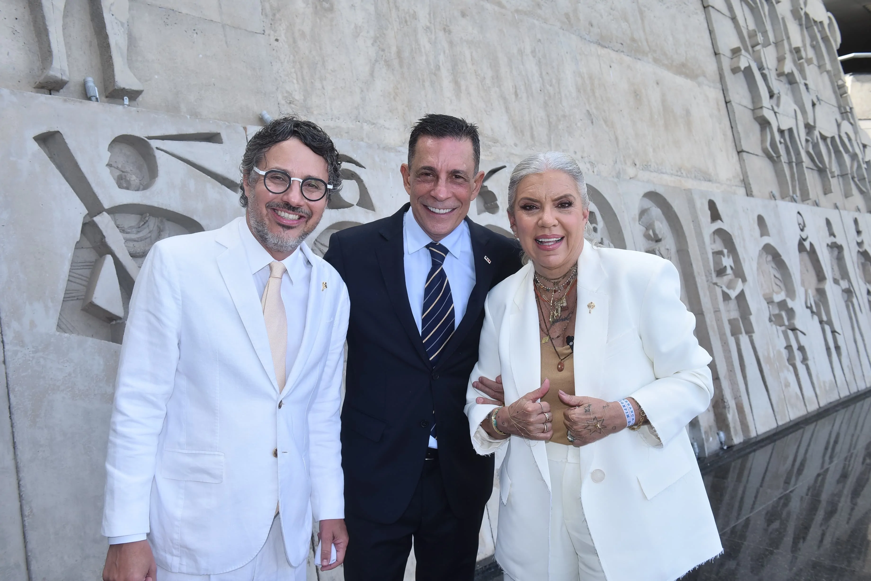 Astrid Fontenelle recebe Título de Cidadã Baiana na ALBA